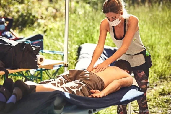 Martha Perry Massage Therapy, Auvergne-Rhône-Alpes - Photo 4