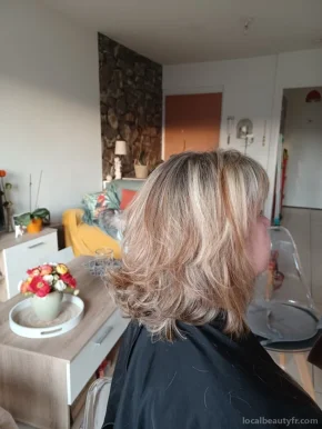 Sophie coiff" coiffeur à domicile Annecy, Auvergne-Rhône-Alpes - Photo 2