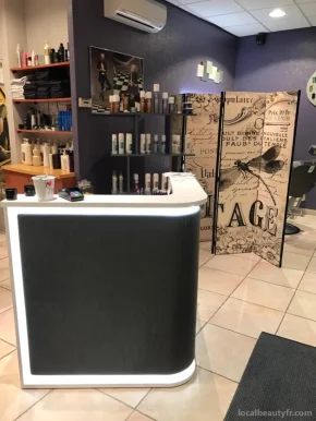 Créa'Tifs salon coiffure mixte et barbier, Auvergne-Rhône-Alpes - Photo 2