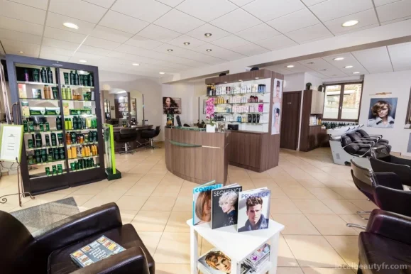 Salon de coiffure Daniel C, Bourgogne-Franche-Comté - Photo 3