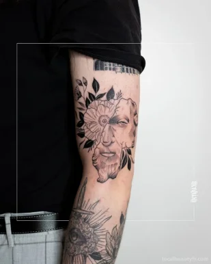 Freakish Tattoo, Bourgogne-Franche-Comté - Photo 1