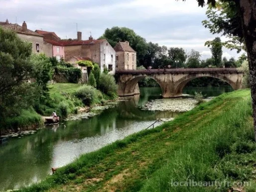Jan's place in Burgundy, Bourgogne-Franche-Comté - Photo 1