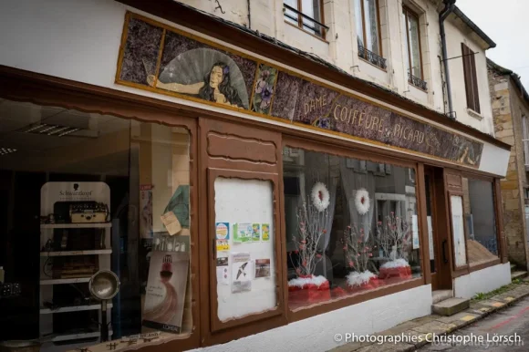 Salon de coiffure Ricard, Bourgogne-Franche-Comté - Photo 1