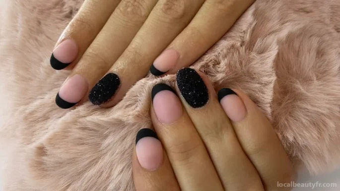 Angel’s nails, Brittany - 