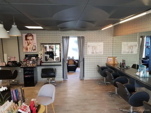 L'Artisan Coiffeur, Brittany - Photo 1