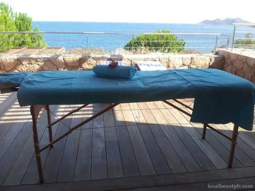 Sophie Massages à Domicile et plage de Santa Giulia, Corsica - Photo 1