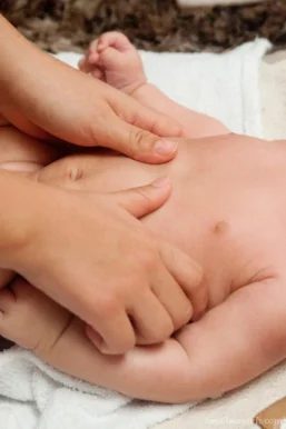 Ateliers Massage Bébé avec une Ostéopathe, Hauts-de-France - Photo 2
