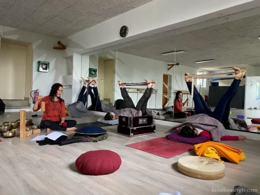 Melissa de Valera - Takla Makan : Yoga-thérapie, massages & suivi psycho-corporel, Île-de-France - Photo 3