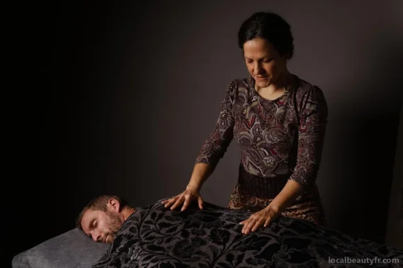 Melissa de Valera - Takla Makan : Yoga-thérapie, massages & suivi psycho-corporel, Île-de-France - Photo 2