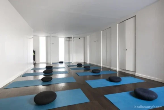 Qee Levallois : Yoga & Pilates - Cours et ateliers, Île-de-France - 