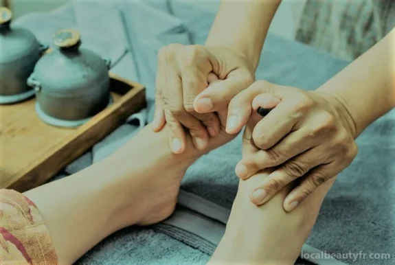 Dorota Borowski - Sophrologue - Massages bien-être - Pad abyangha ( massage des pieds ) - Massage liftant du visage - Vibrothérapie ( massage minceur ), Île-de-France - Photo 2