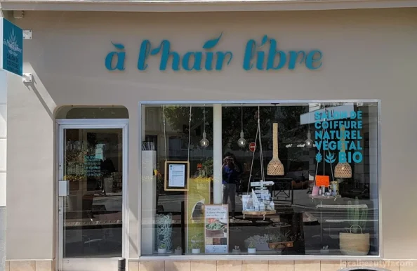 A l'hair libre - Coiffeur végétal et bio à Vincennes, Île-de-France - Photo 1