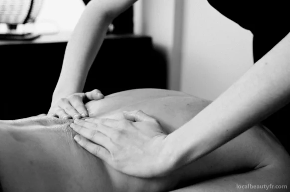 Massage Lyon - Charlotte Lecaille Masseuse et Reflexologue Lyon 1er, Lyon - Photo 3