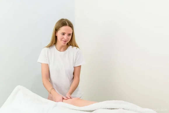 Claire Seguy - Massages Renata França Lyon - Maderothérapie - Luxopuncture, Lyon - Photo 4