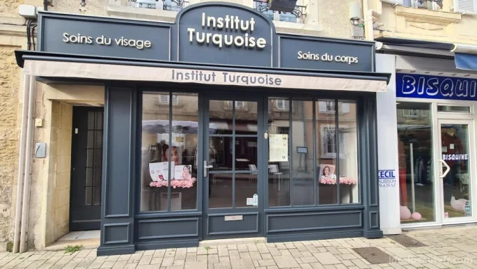 Institut Turquoise, Normandy - 