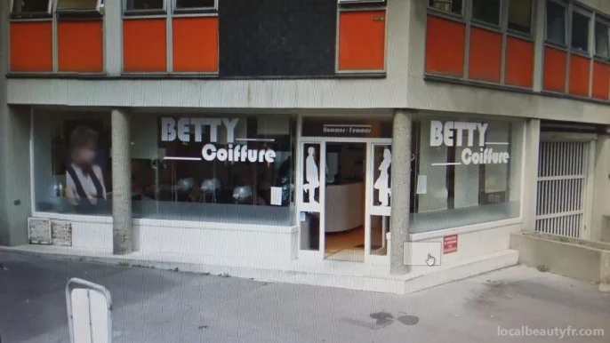 Betty Coiffure, Normandy - 