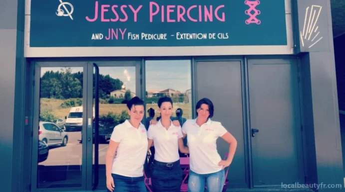 Jessy piercing and Jny extension de cils,fish pédicure., Nouvelle-Aquitaine - Photo 2