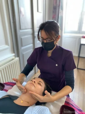 Quint'hessens - Spécialiste massages visage à domicile, Occitanie - Photo 3