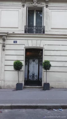 Le Cabinet Confidentiel, Paris - 