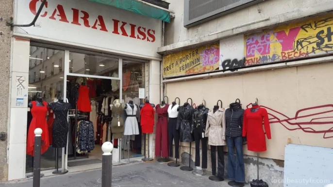 Cara Kiss, Paris - Photo 1