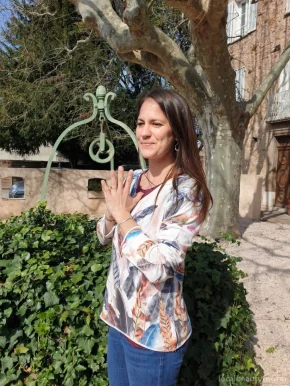 Cécilia Albuixech - Accompagnante en psychologie positive, yoga et cercles de parole, Provence-Alpes-Côte d'Azur - 